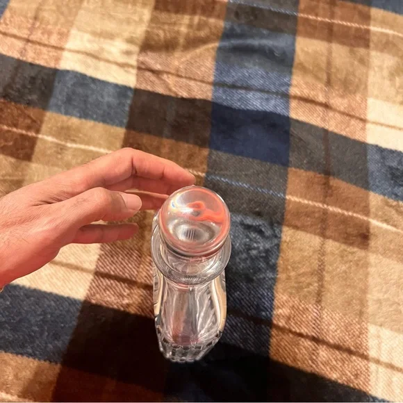 Atlantis Crystal Whiskey Bottle - Picture 2 of 15